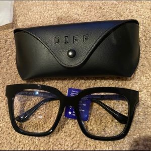 Bella Black Diff Blue Light Glasses - NEVER WORN!